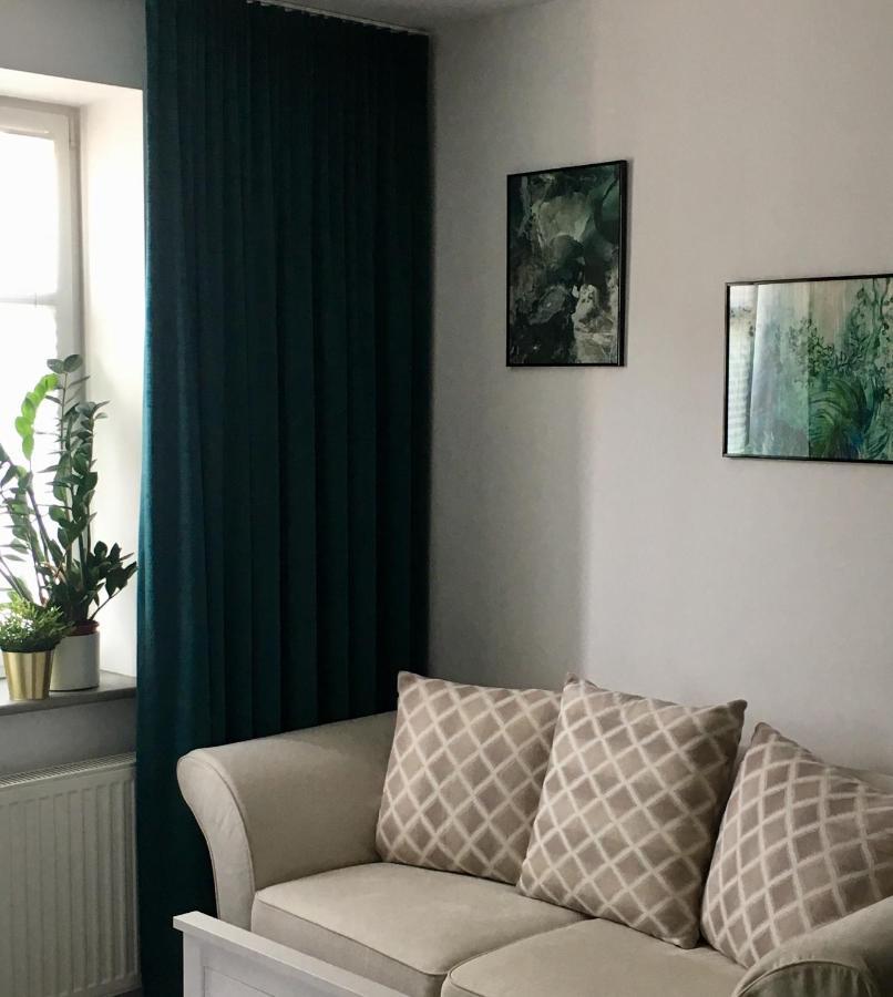 オルシュティンKameralny Apartament IIアパートメント エクステリア 写真