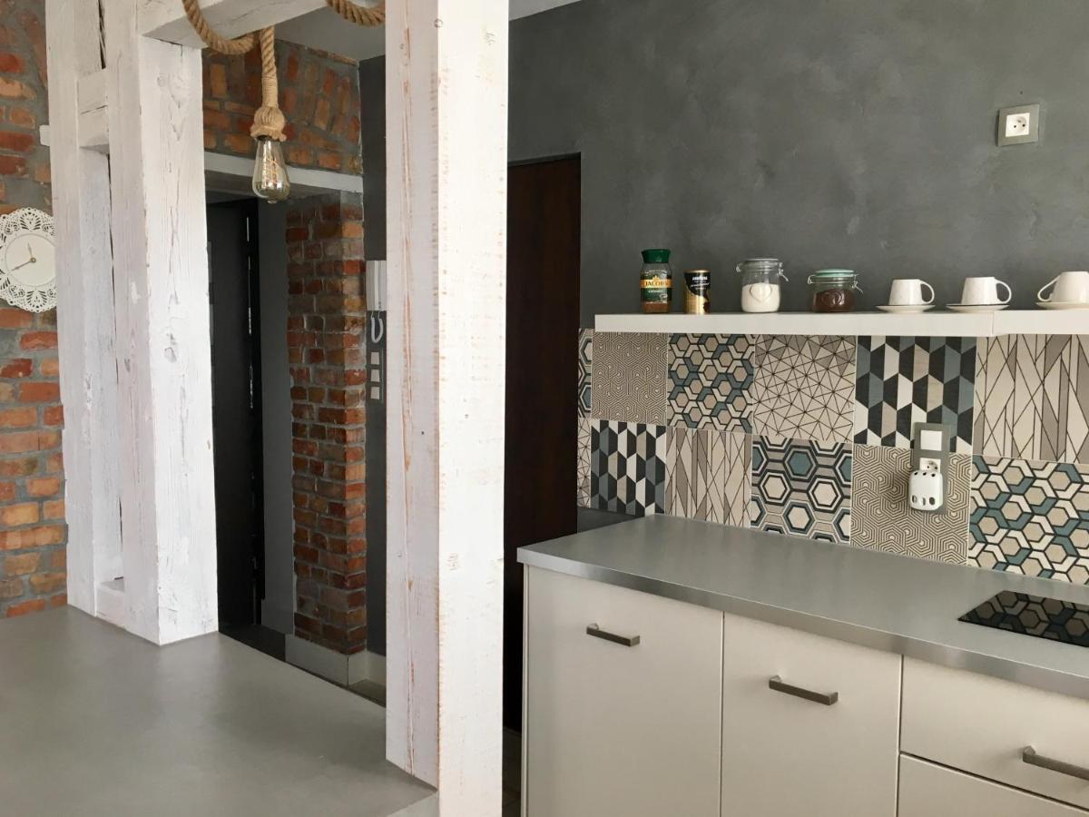 オルシュティンKameralny Apartament IIアパートメント エクステリア 写真