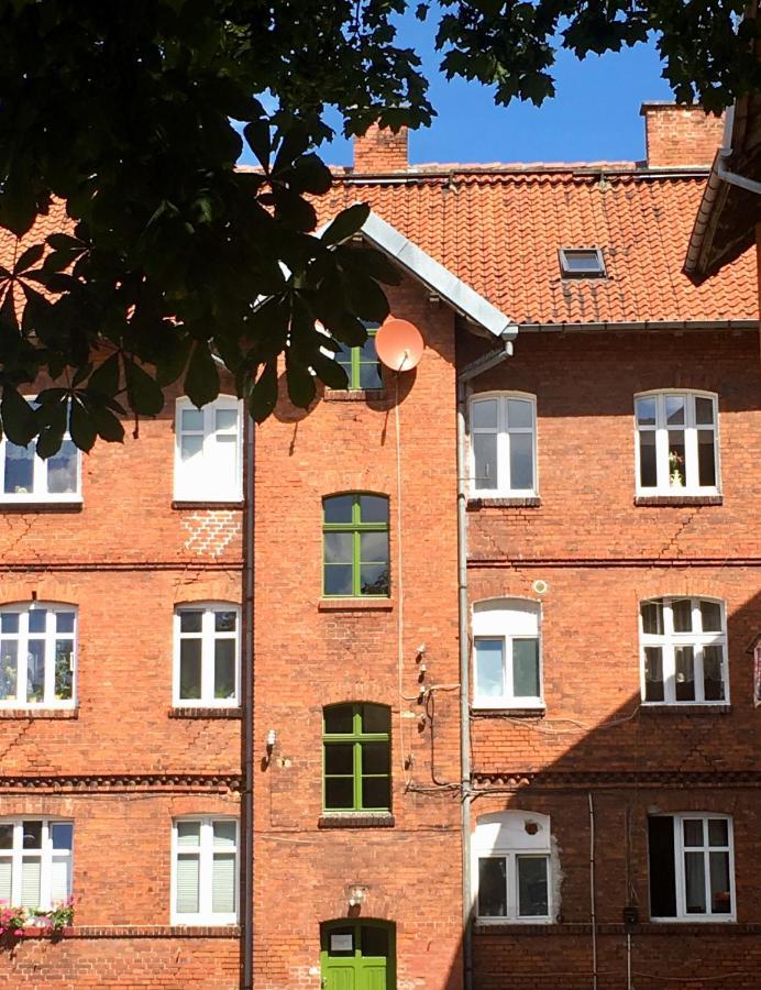 オルシュティンKameralny Apartament IIアパートメント エクステリア 写真