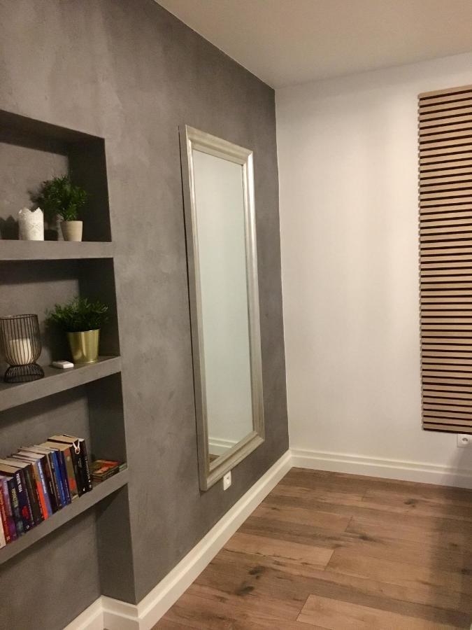 オルシュティンKameralny Apartament IIアパートメント エクステリア 写真