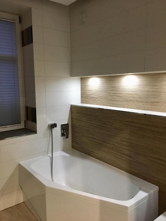 オルシュティンKameralny Apartament IIアパートメント エクステリア 写真